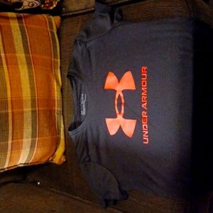 Girls Under Armour Tshirt